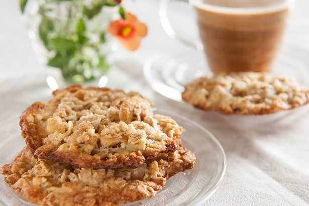 طرز تهیه بیسکویت جو شیرین